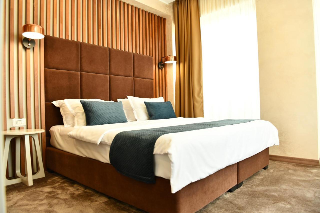 Quartz Boutique Hotel Mamaia Bagian luar foto