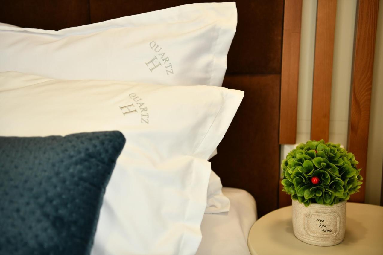 Quartz Boutique Hotel Mamaia Bagian luar foto