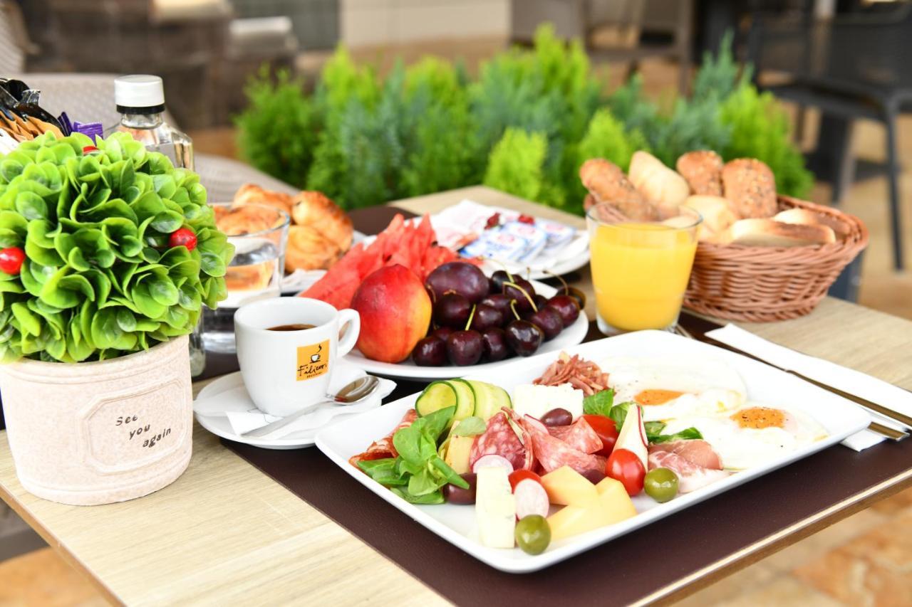 Quartz Boutique Hotel Mamaia Bagian luar foto