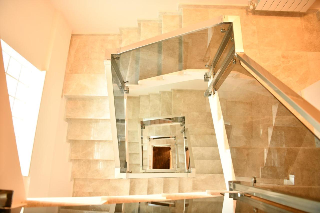 Quartz Boutique Hotel Mamaia Bagian luar foto